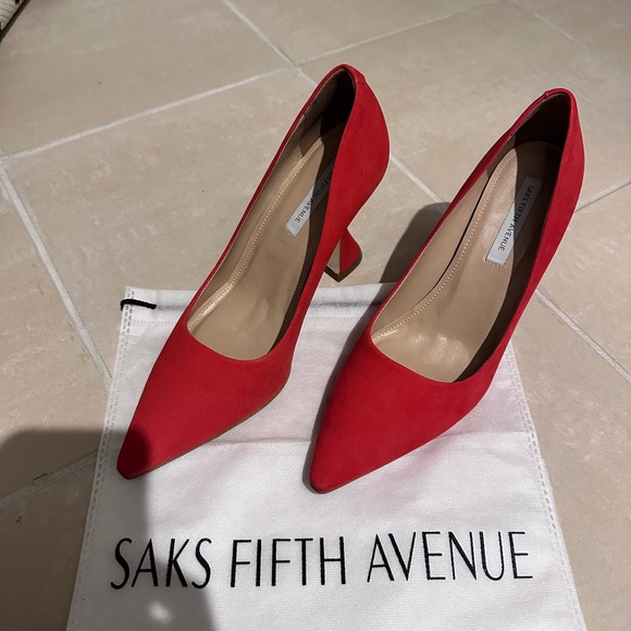 Sacks Fifth Avenue Pumps - Picture 1 of 2